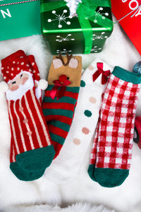 Fuzzy plush 4 pair Sock set     Christmas